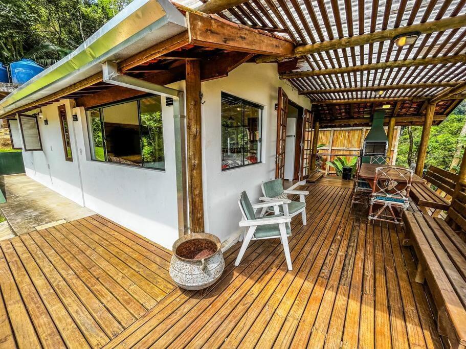 Casa de férias Chale Varandas Vistamar Com Ar Condicionado E Churrasqueira